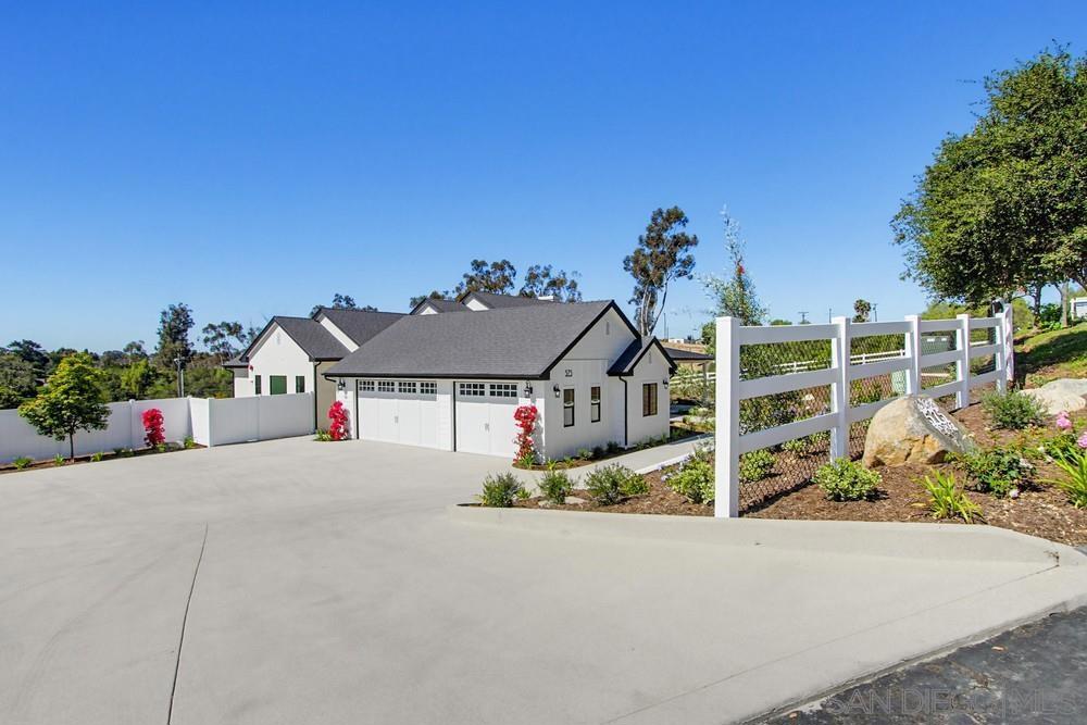 575 Twin Country Lane