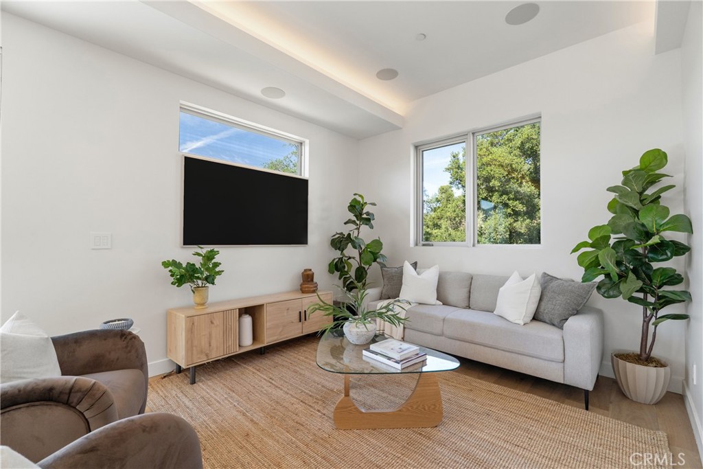 25638 Monte nido Drive