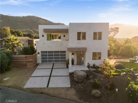 25638 Monte nido Drive Calabasas CA 91302