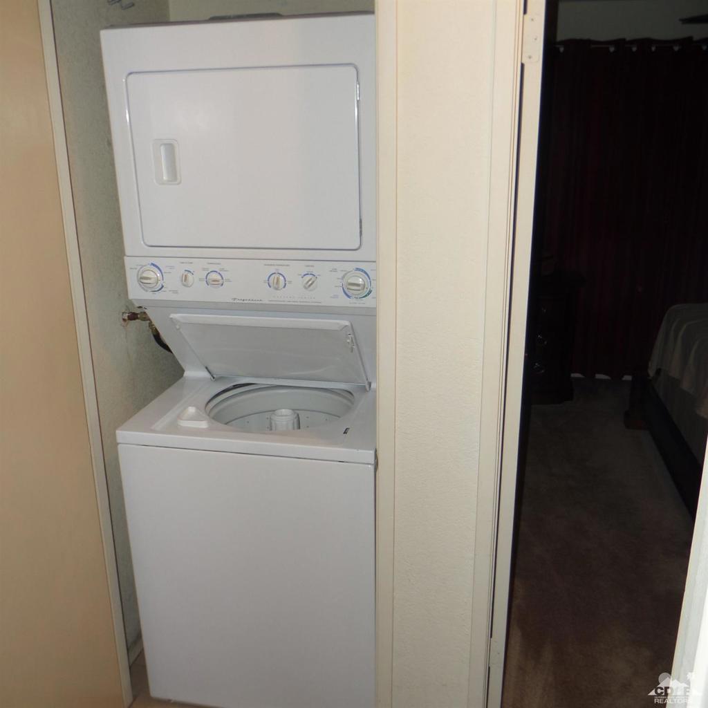 Cathedral Springs - Residential