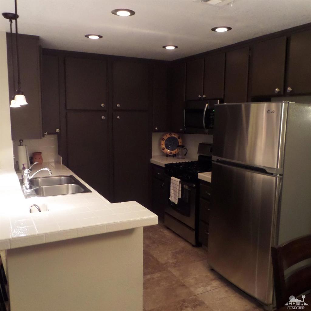 Cathedral Springs - Residential