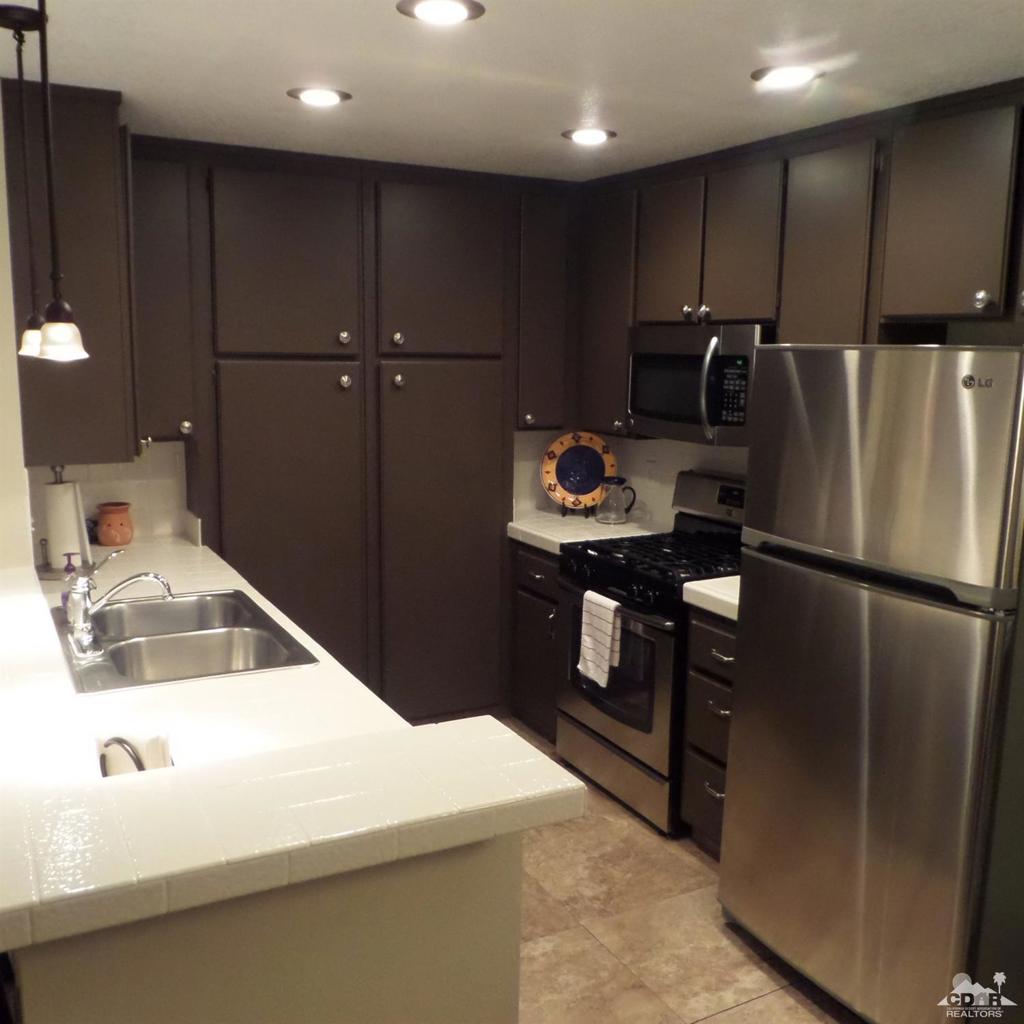 Cathedral Springs - Residential