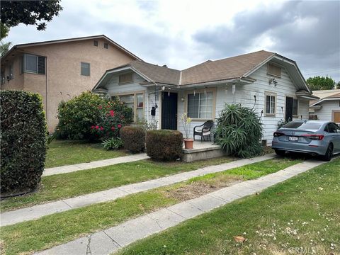 2219 Chestnut Avenue Long Beach CA 90806