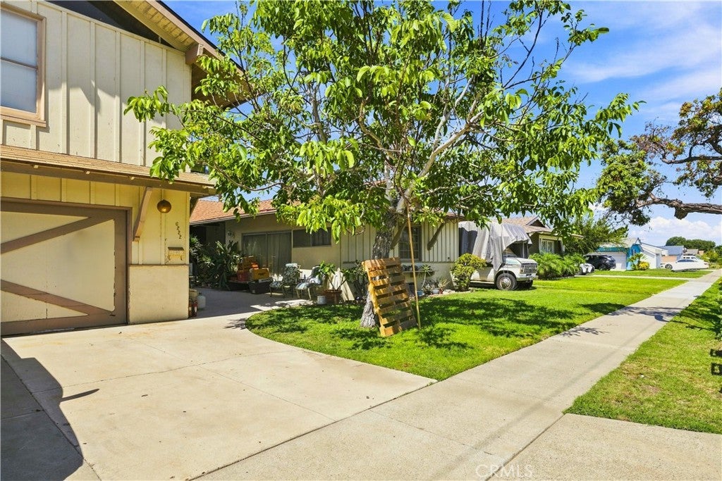 6222 Chickasaw Dr