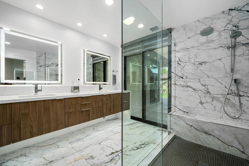 The Springs C.C. - Residential