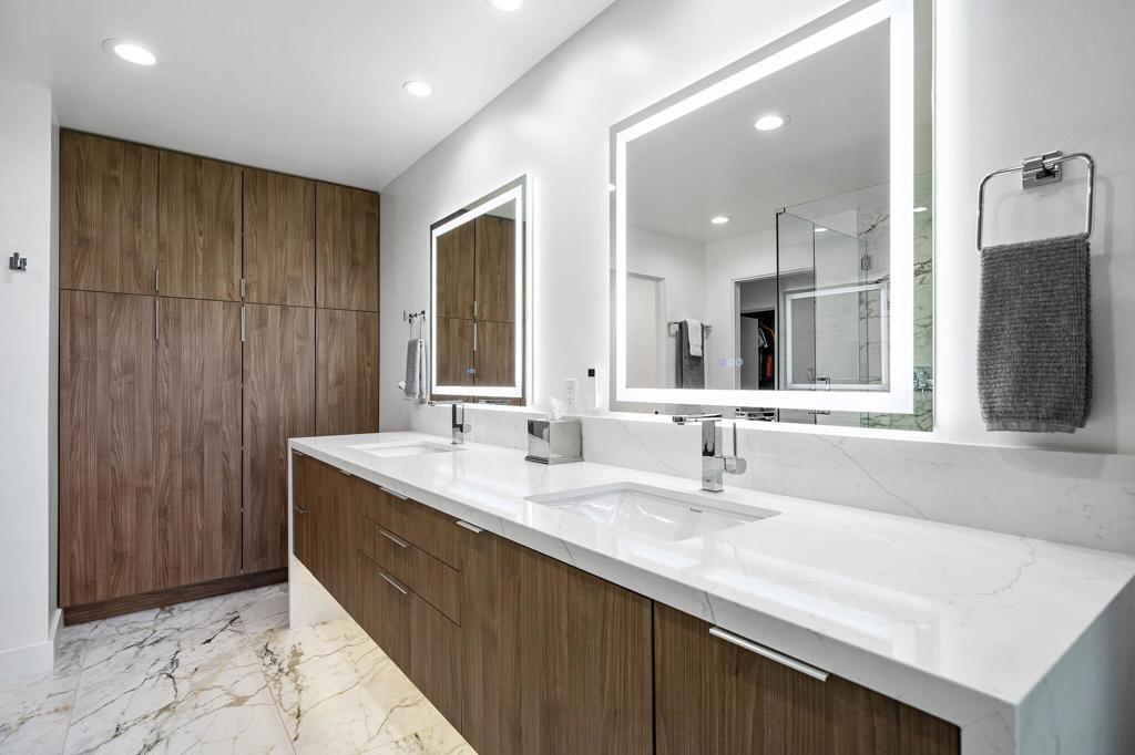 The Springs C.C. - Residential