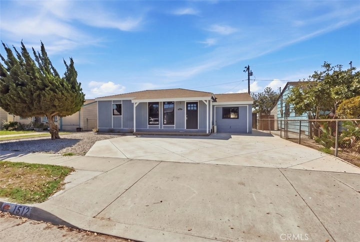 Photo 1 of 18 — 1512 E 125th, Compton, CA 90222