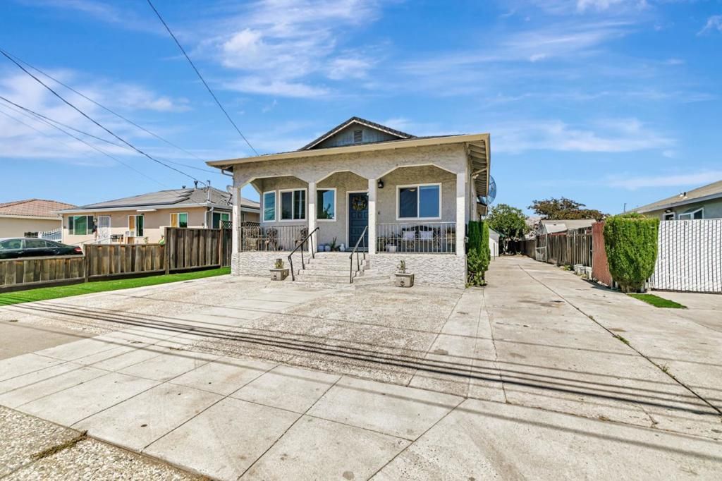 Photo of 80 N 33rd St, San Jose, CA 95116 (MLS # ML82035499)