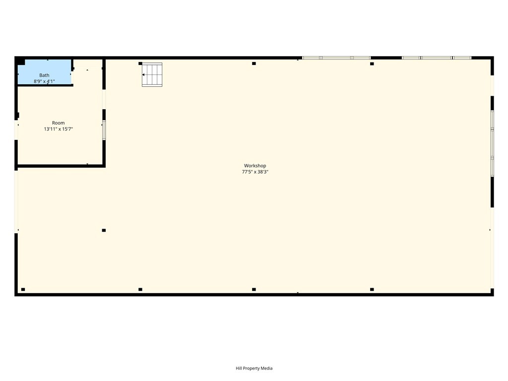 Main image without alt text