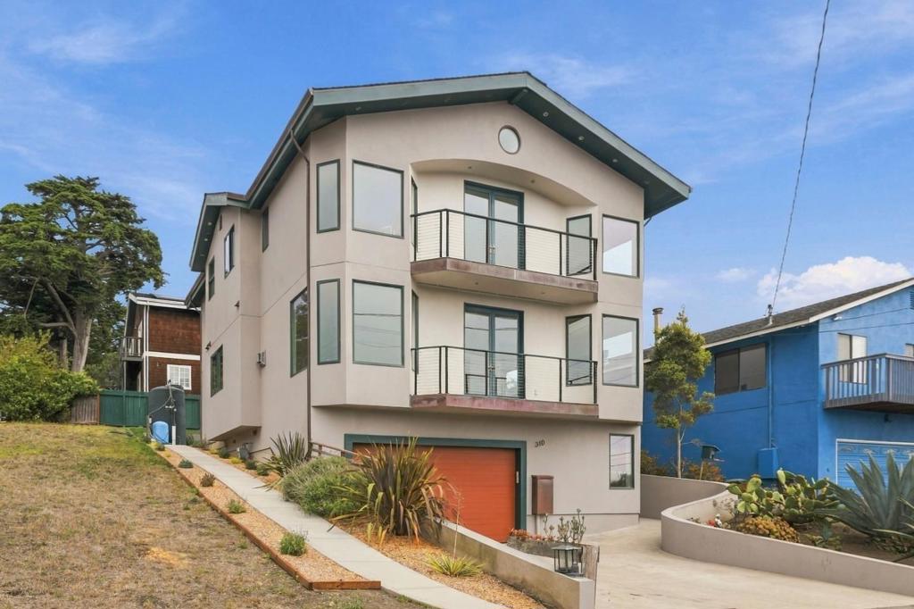 310 Valencia Avenue