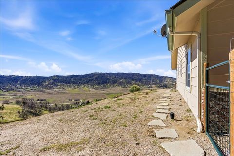 Tiny photo for 27100 Barkes Way, Tehachapi, CA 93561 (MLS # OC26049256)