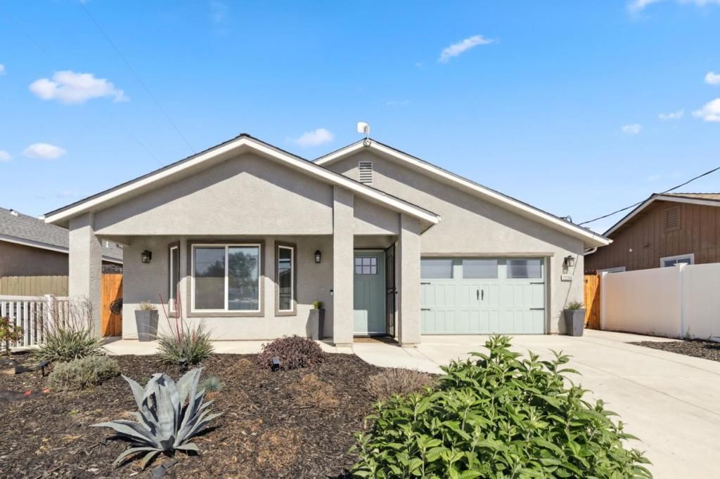 Photo of 22356 Arnott Drive, Chowchilla, CA 93610 (MLS # ML82020833)