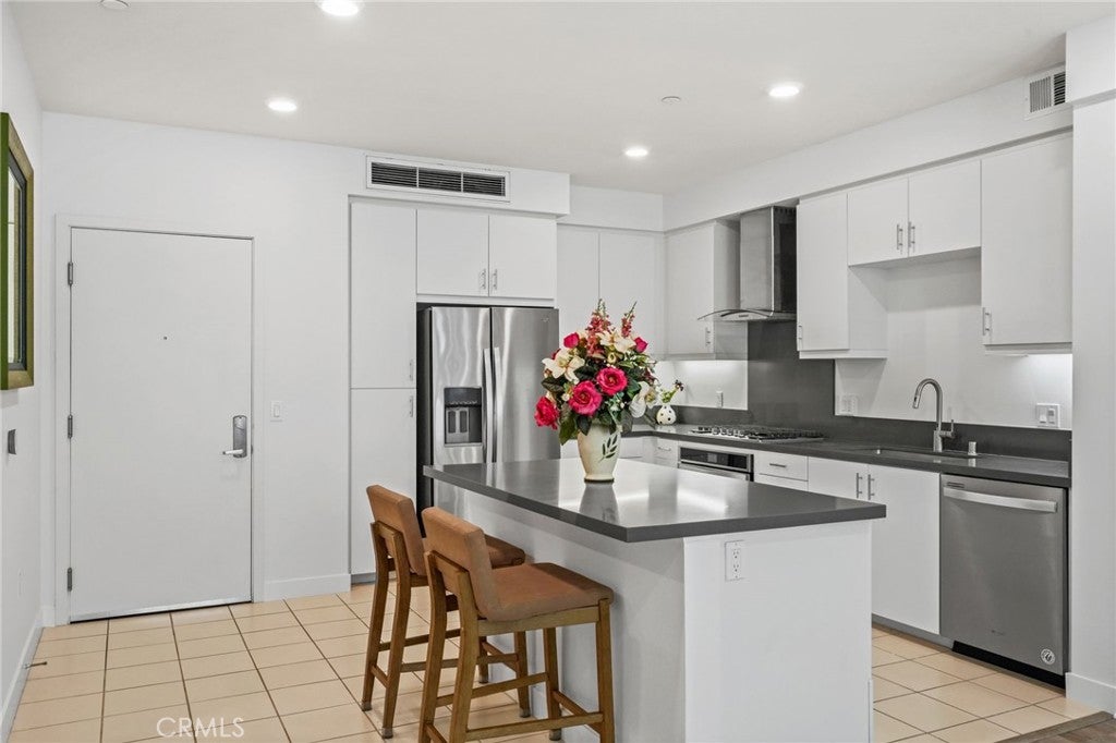 1218 Nolita, Irvine CA 92612