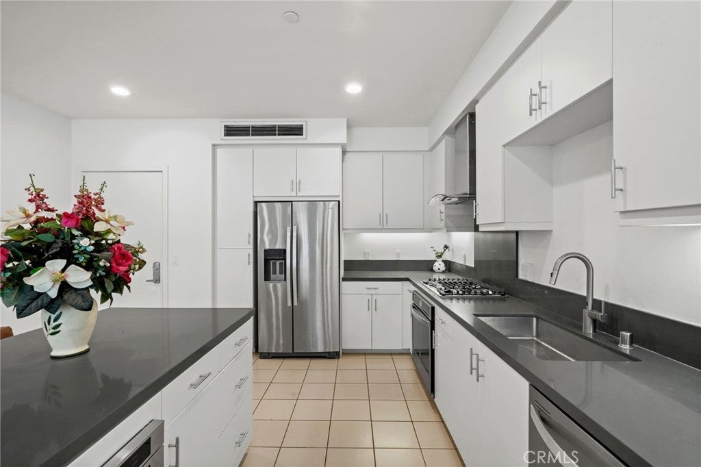 1218 Nolita