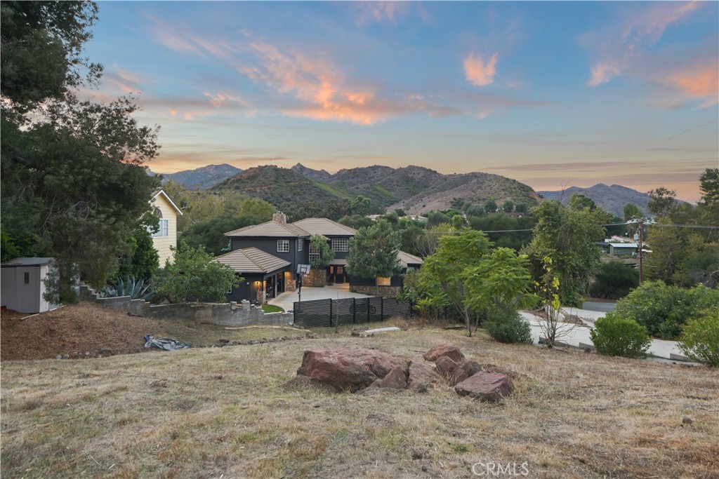 2514 Sierra Creek