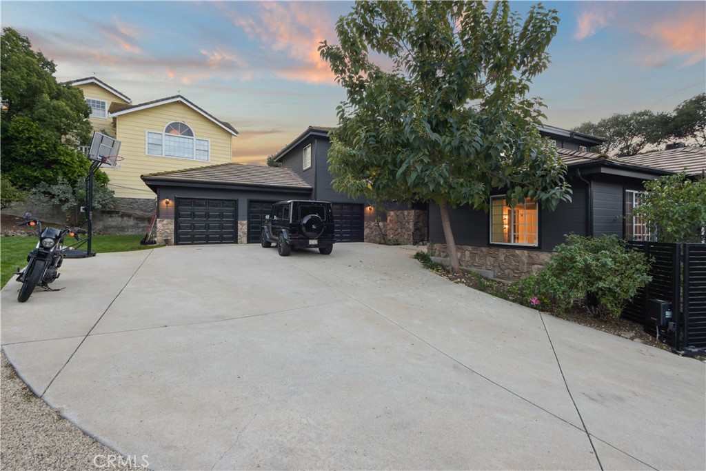 2514 Sierra Creek