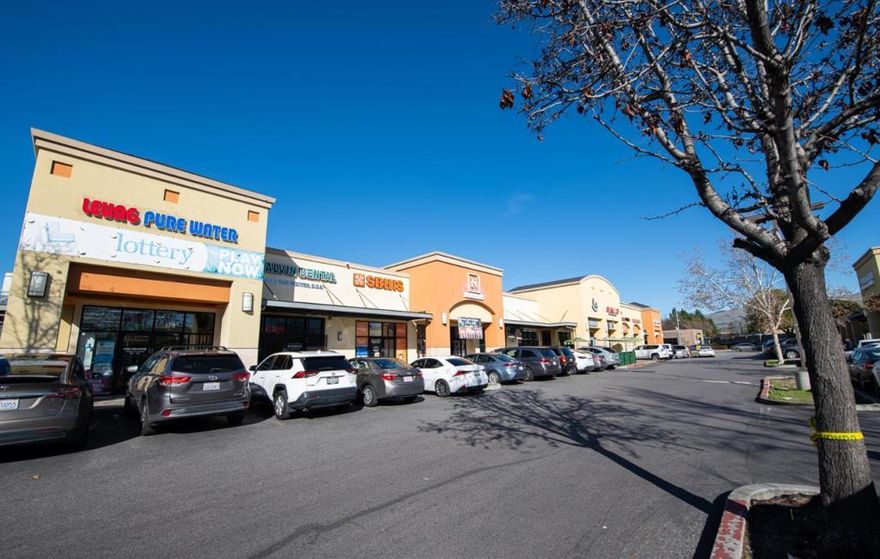 FOR LEASE / SALE: Excellent opportunity to invest / own a Commercial condo in one of the Prime locations of San Jose at Silver Creek Paloma Plaza, surrounded by many popular Asian restaurants and Coffee/Boba milk tea shops. Many possible different businesses include Professional Offices (Medical/Dental/Insurance/Law/Real Estate & Mortgage, etc), Retail (Fast Food/Bakery/Restaurants/Coffee, Boba Milk Tea, Ice Cream/Yogurt, etc). Immediate neighborhood surrounded by high density residential and complimentary retail uses. Front and back facade signage with high visibility. Heavy daytime foot traffic. Nearby major retailers include Target, Chick-fil-A, Costco, Sprouts farmer market, Lion/Maxim/Dai Thanh markets, Bank of America/Chase, Lexann Professional Medical Offices, Starbucks, Happy Lemon, Bambu, Sizzler, L&L Hawaii, Aqui Mex, etc. just to mention a few. Abundant and convenient on-site parking for business owners, employees and customers. Don't miss out this great opportunity! Must come by to see it for yourself! Contact us today to schedule a viewing!