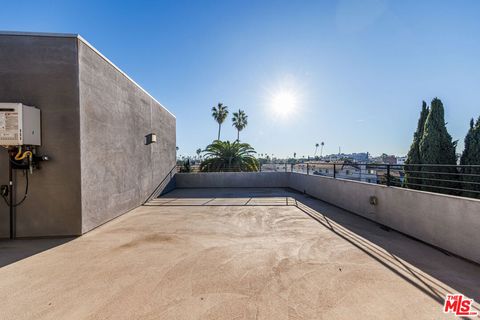 Photo of 1187 CRENSHAW Boulevard #108, Los Angeles, CA 90019 (MLS # 26639537)