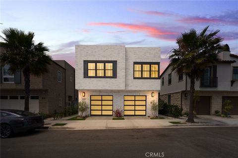 Photo of 205 Ocean Place, Seal Beach, CA 90740 (MLS # PW26090915)