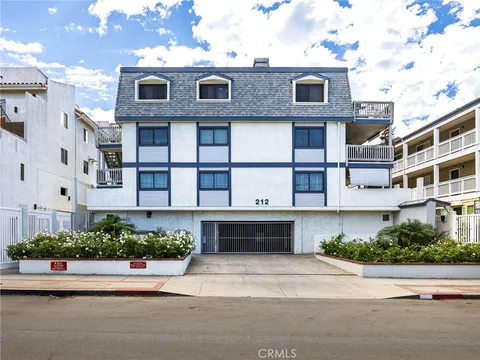 212 E Imperial Avenue Unit E, El Segundo, CA 90245 - MLS#: SB25232971