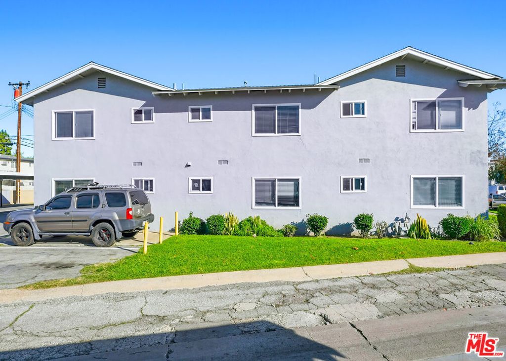 Photo of 10761 Palma Vista Avenue #6, Garden Grove, CA 92840 (MLS # 26643905)