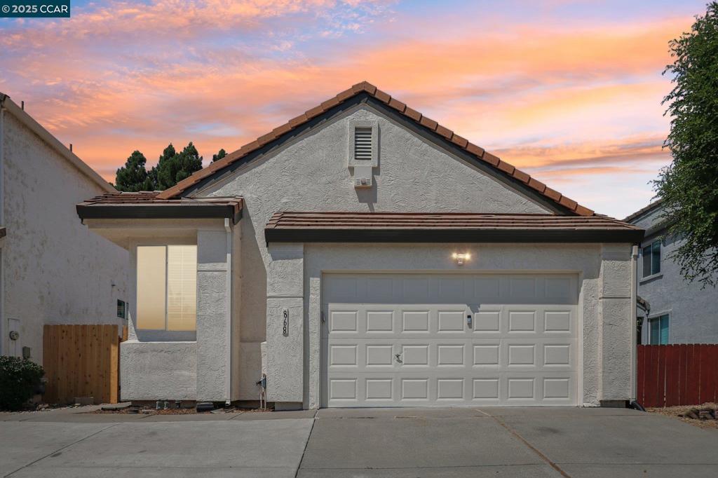 Pre-escrow set up with Placer Title, Fairfield (Escrow #P-676639) – please consider them for your escrow and title needs. BAREIS lockbox on property.