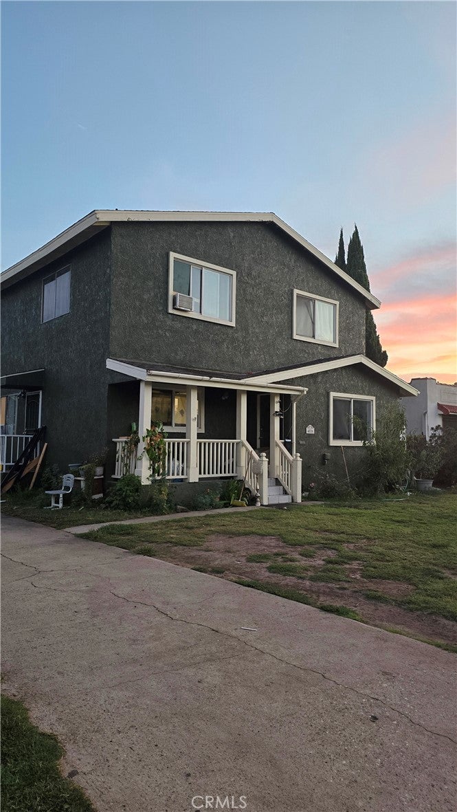 4826 E 60th