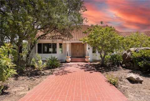19605 CARANCHO ROAD Temecula CA 92590