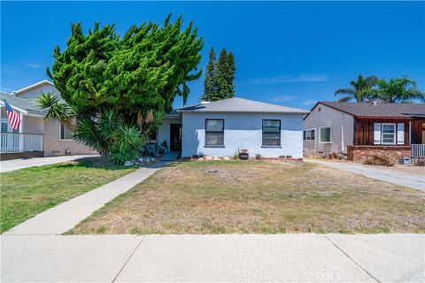 Photo of 1421 E Walnut Avenue, El Segundo, CA 90245 (MLS # SB25185861)