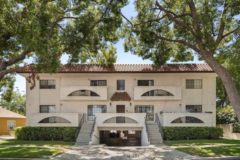 Photo of 1544 N Edison Boulevard, Burbank, CA 91505 (MLS # SR25176652)