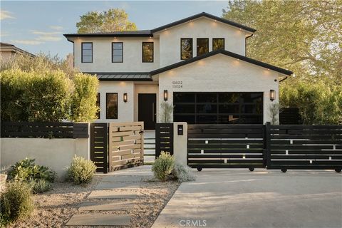 13024 Bloomfield Street Studio City CA 91604