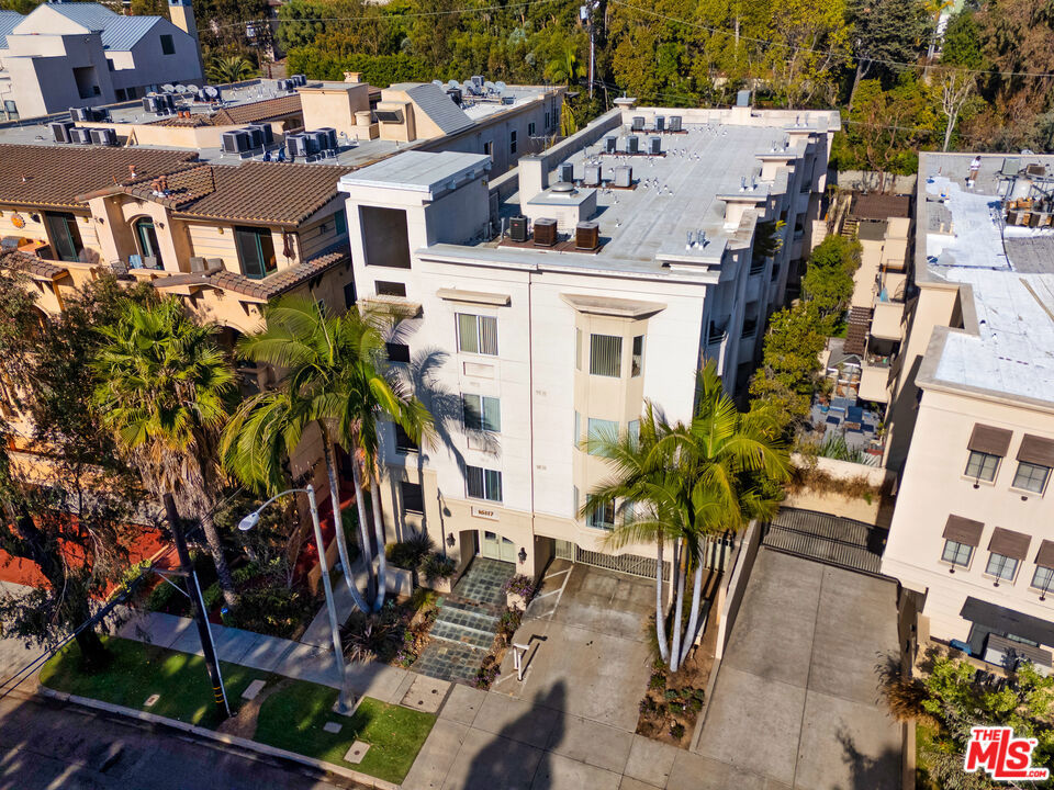 16117 W Sunset Boulevard
