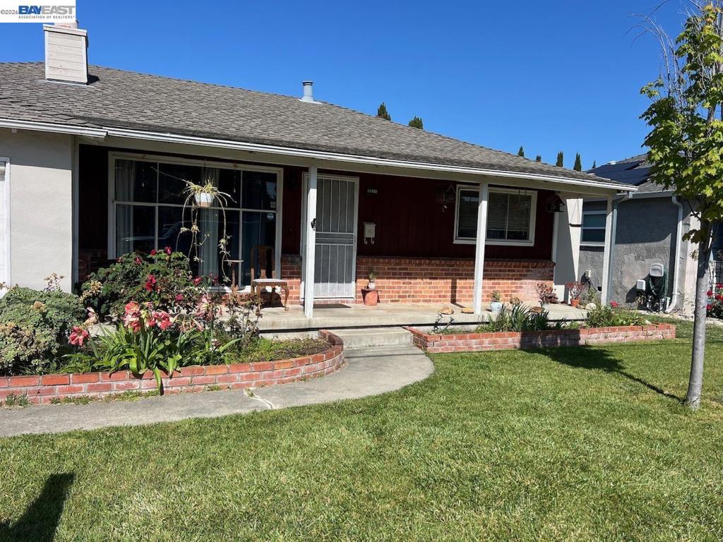 17359 Via Del Rey