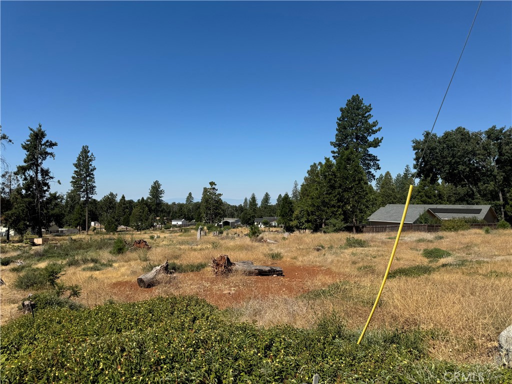 This .24 Acre lot is ready for a new home to be built! Sitting towards the end of the cul-de-sac in Pines. Come take a look at the beautiful mountains views.
