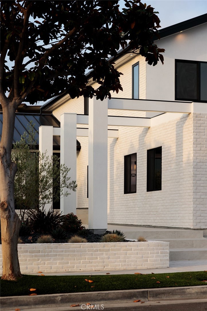 919 Sandcastle Drive