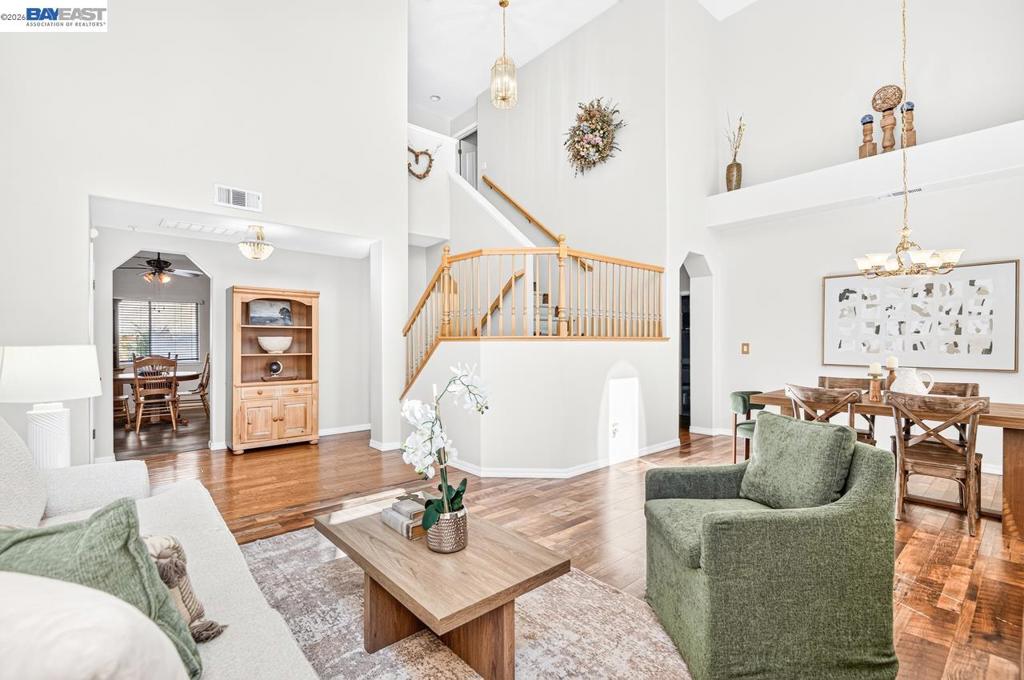 877 Curlew Rd.
