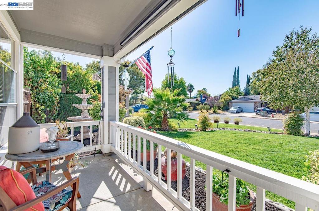 877 Curlew Rd.