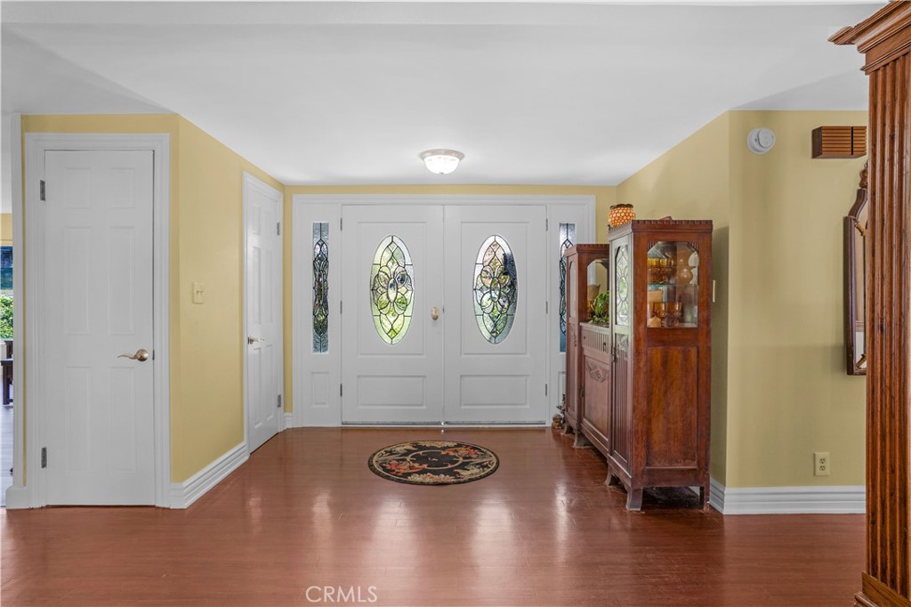 451 N Baldy Vista
