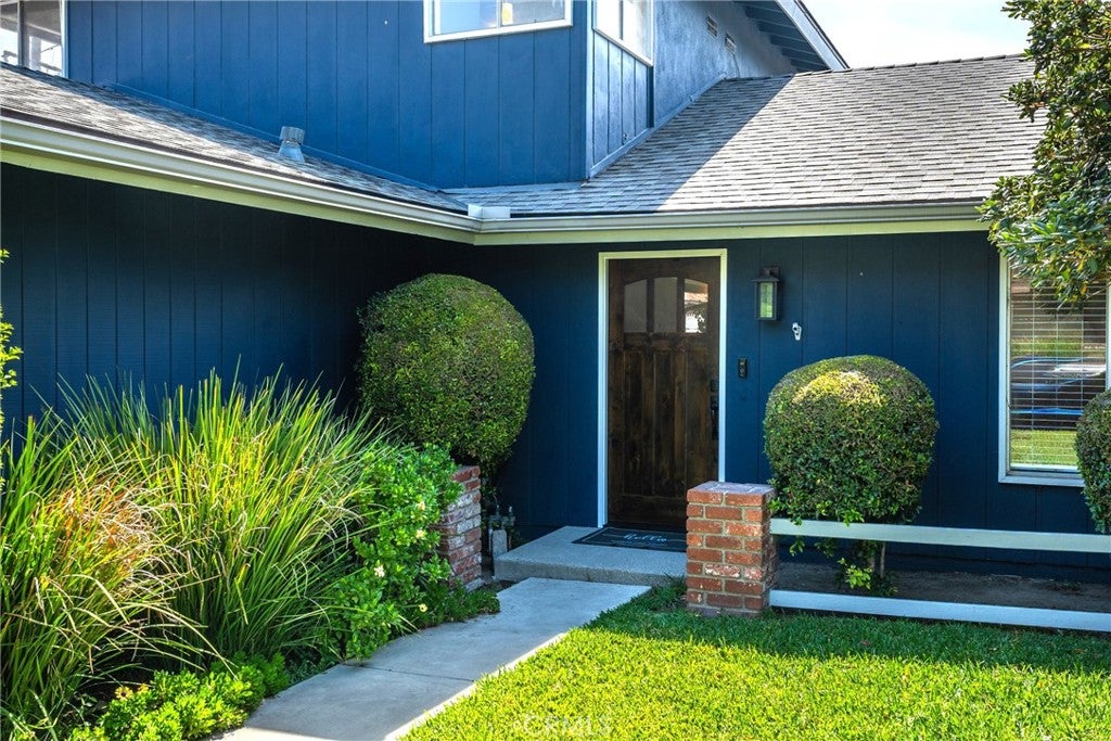 3474 Deerlane Drive