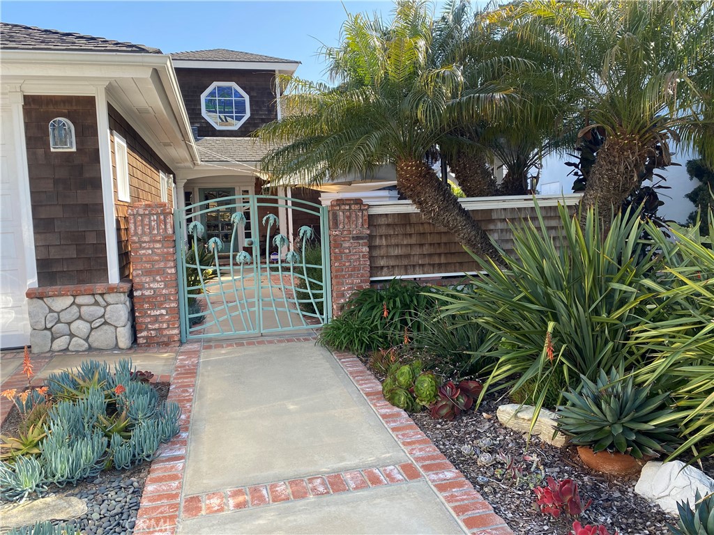 231 Avenida Princesa