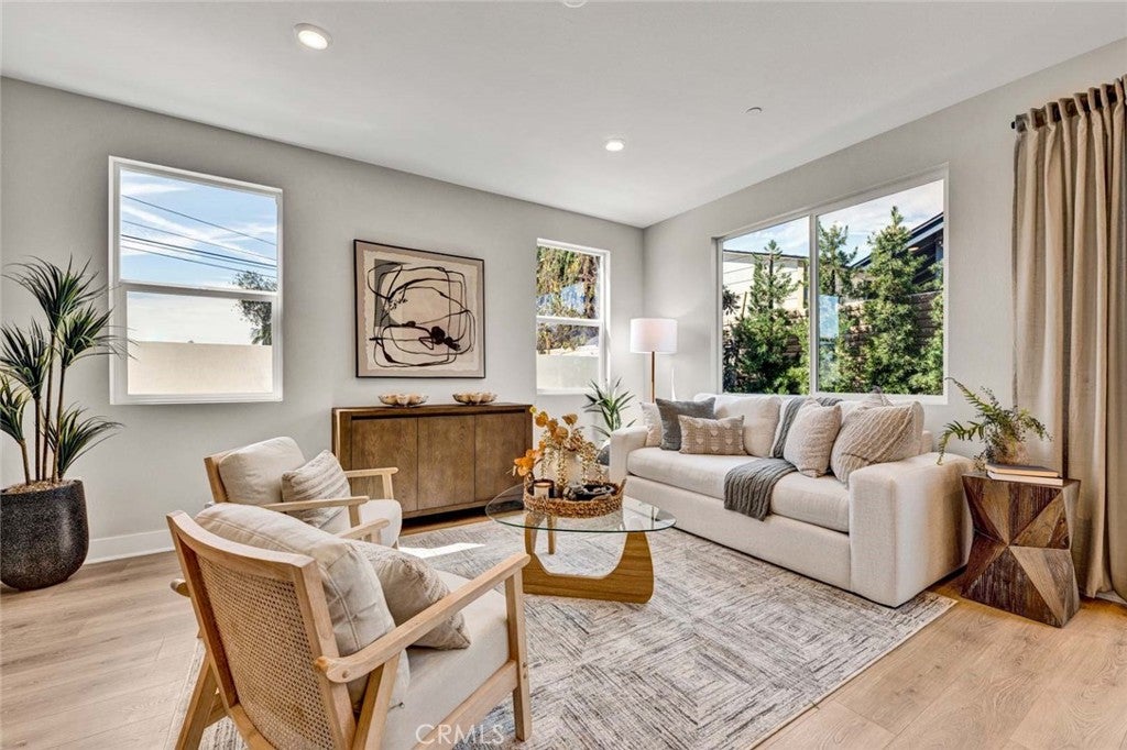 1001 E Overlook Drive