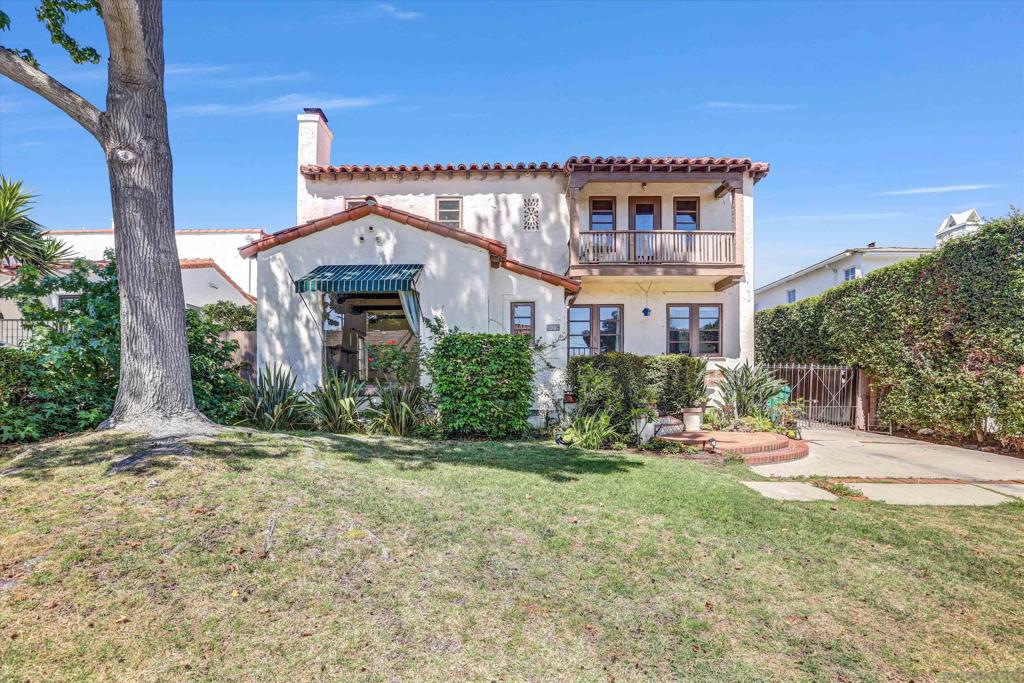 Discover the charm of this Spanish Home, nestled in the renowned historic neighborhood of Loma Portal. This 4-bedroom, 3-bathroom gem spans 1,906 square feet and is steeped in history, offering a unique canvas for those with a vision for renovation and personal touch.The large backyard is a blank slate, ready to be transformed into a serene retreat with endless possibilities ie pool—perfect for relaxing afternoons and entertaining guests. Built in 1929, this home has a classic layout waiting to be revitalized. It is ideal for those looking to infuse modern upgrades while preserving its historical essence. Enjoy the convenience of being just a short walk away from Liberty Station, where you can explore an array of shops, eateries, and cultural attractions. Don’t miss the opportunity to create a home that truly reflects your style and aspirations!