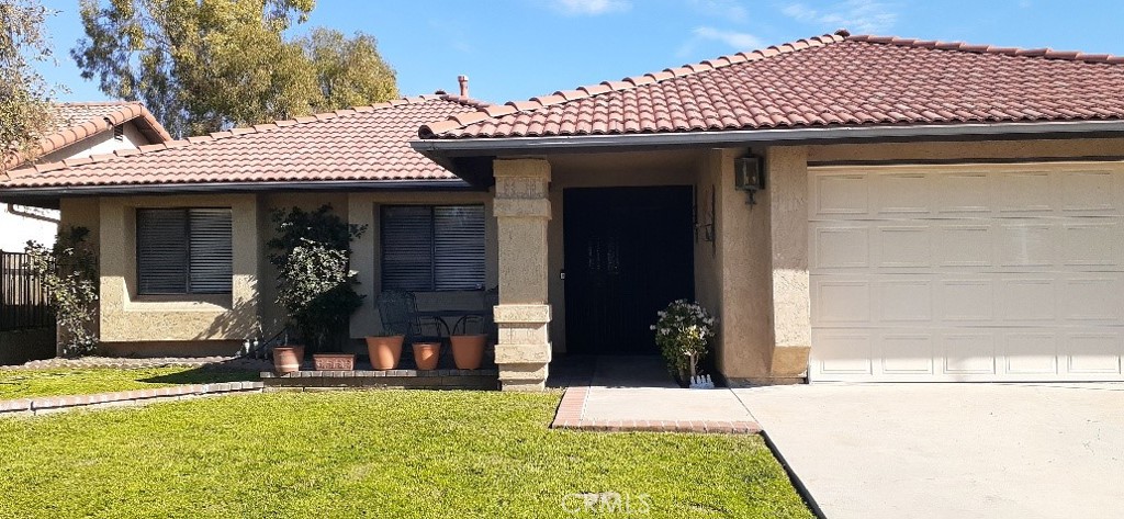 1484 Pepper Tree Drive