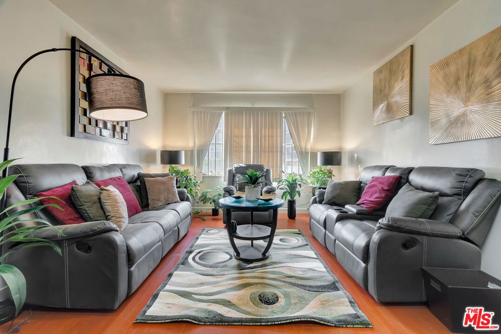 Photo of 4034 Abourne Road #B, Los Angeles, CA 90008 (MLS # 25616595)