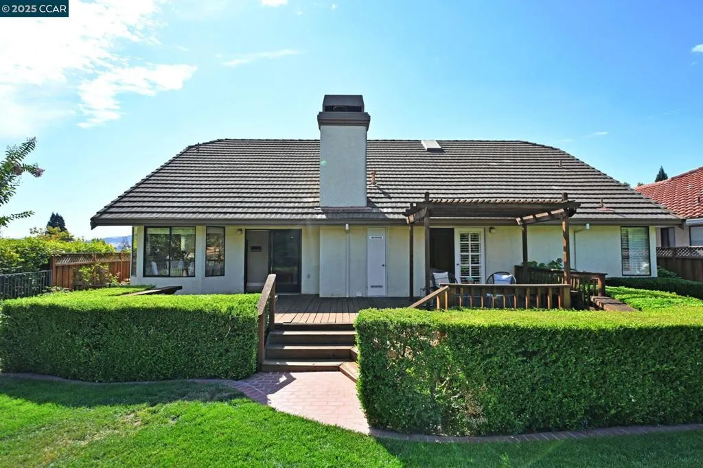 San Ramon, California 94582, United States, 4 Bedrooms Bedrooms, ,2 BathroomsBathrooms,Residential,Active,215364