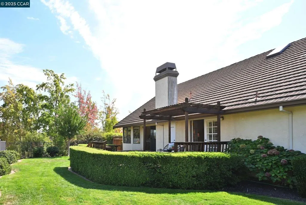 San Ramon, California 94582, United States, 4 Bedrooms Bedrooms, ,2 BathroomsBathrooms,Residential,Active,215364