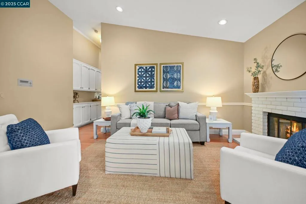 San Ramon, California 94582, United States, 4 Bedrooms Bedrooms, ,2 BathroomsBathrooms,Residential,Active,215364