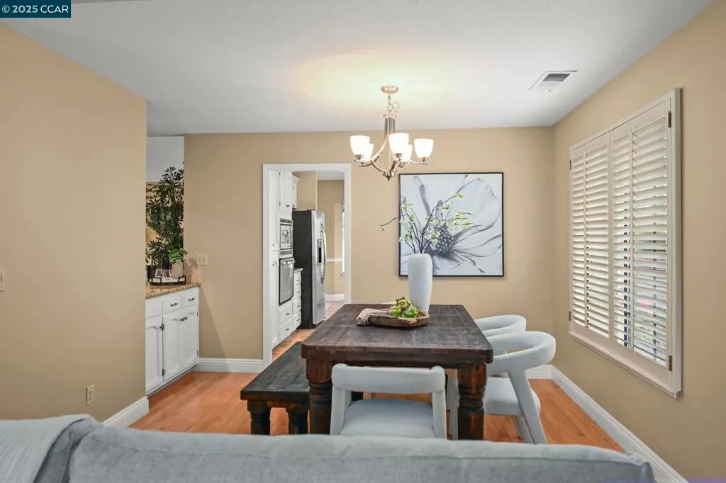 San Ramon, California 94582, United States, 4 Bedrooms Bedrooms, ,2 BathroomsBathrooms,Residential,Active,215364