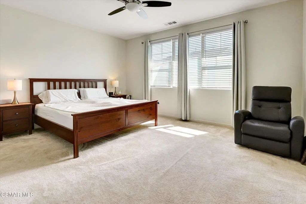 Simi Valley, California 93065, United States, 3 Bedrooms Bedrooms, ,3 BathroomsBathrooms,Residential,Pending,216566