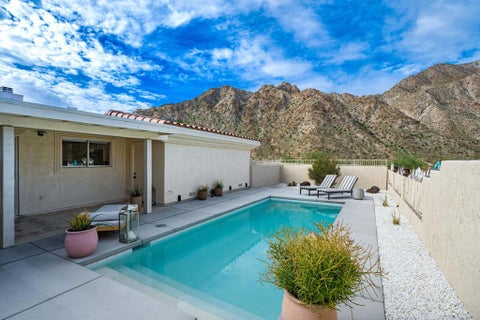 Photo of 53680 Avenida Montezuma, La Quinta, CA 92253 (MLS # 219152689DA)